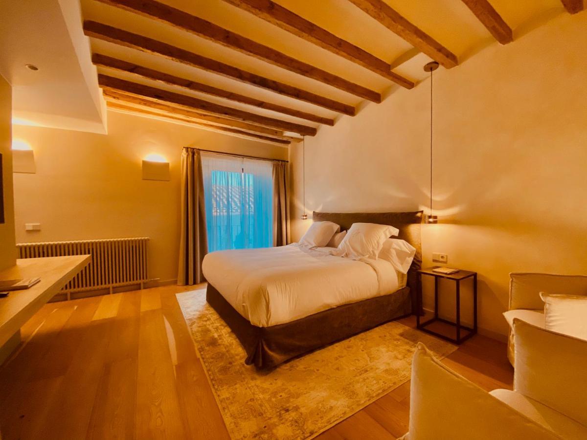 Casa Llobera 1792 Hotel La Pobla de Cervoles Ngoại thất bức ảnh